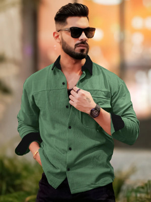 MANIAC Men Solid Casual Green Shirt