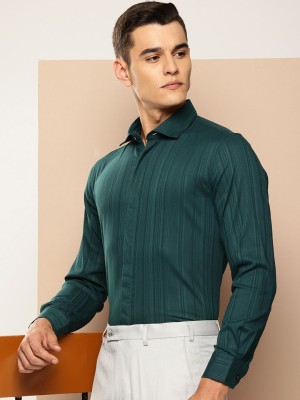 INVICTUS Men Self Design Formal Green Shirt