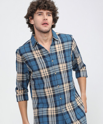 HIGHLANDER Men Checkered Casual Blue Shirt