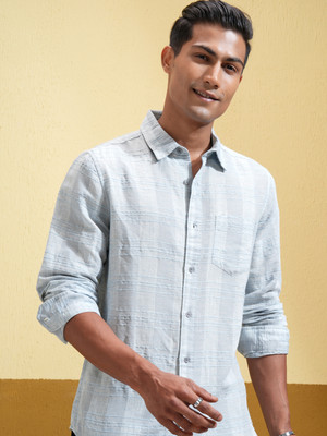 HIGHLANDER Men Checkered Casual White Shirt