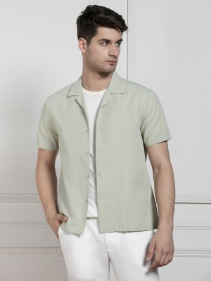 Dennis Lingo Men Solid Casual Green Shirt