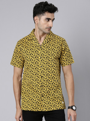 JOVEN Men Printed Casual Yellow Shirt