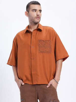 Glitchez Men Solid Casual Red Shirt