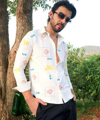 CAMPUS SUTRA Men Printed Casual White Shirt