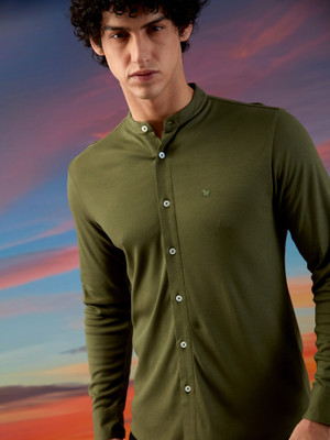 Markle Moro Men Solid Casual Green Shirt
