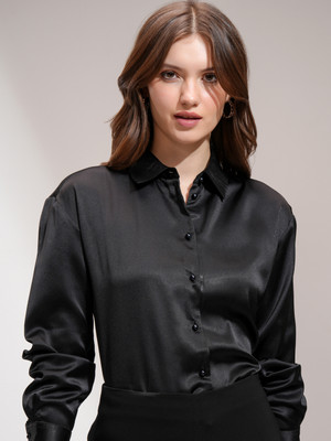 Tokyo Talkies Women Solid Casual Black Shirt