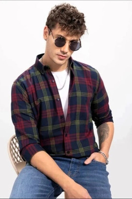 Garry Richards Men Checkered Casual Dark Blue Shirt