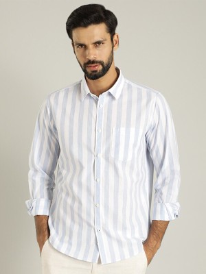 INDIAN TERRAIN Men Striped Casual Blue Shirt