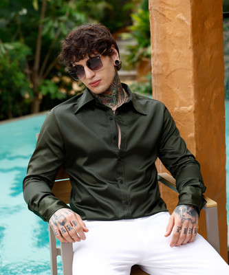 CAMPUS SUTRA Men Solid Casual Green Shirt