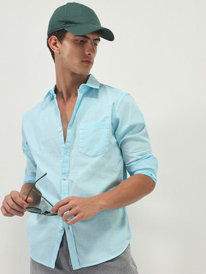 Urbano Fashion Men Solid Casual Light Blue Shirt