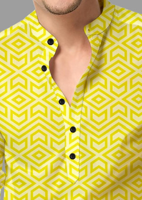 ISUEL FAB Men Printed Casual Yellow Shirt
