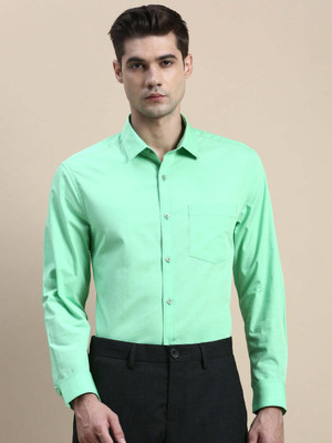 INVICTUS Men Solid Formal Green Shirt
