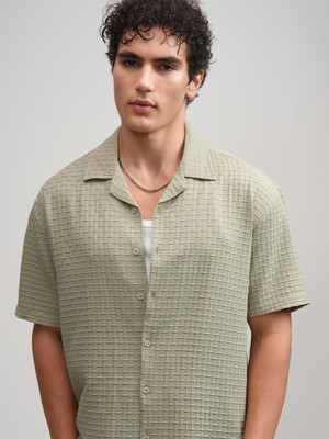 HIGHLANDER Men Solid Casual Green Shirt