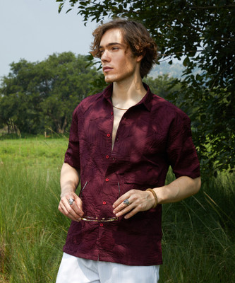 CAMPUS SUTRA Men Printed Casual Red Shirt
