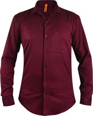 UnM Men Self Design Casual Maroon Shirt