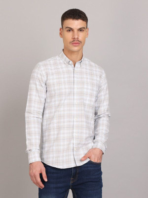 Nanzi Men Checkered Casual Beige Shirt
