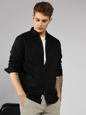 Dennis Lingo Men Solid Casual Black Shirt