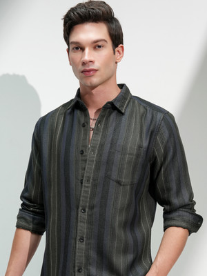HIGHLANDER Men Striped Casual Green Shirt