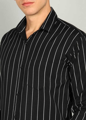 SG GOLDTOUCH Men Solid Casual Black Shirt