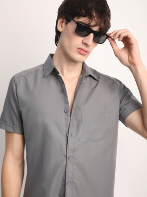 Voroxy Men Solid Casual Grey Shirt