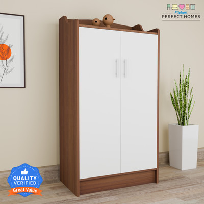 Flipkart Perfect Homes Wellington Engineered Wood Shoe Rack(MELAMINE CP WALNUT & FROSTY WHITE SIB, 6 Shelves, Knock Down)