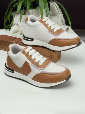 Roadster Women White Brown Colourblocked Comfort Basics Sneakers Sneakers For Men(White , 7)