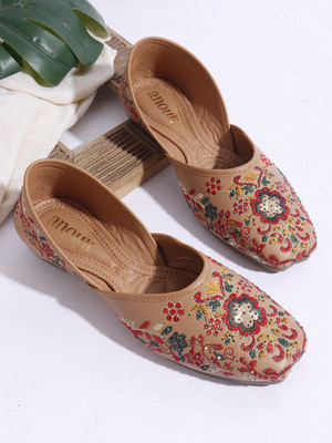 ANOUK Women Bellies, Embroidered Punjabi Traditional Jutti/Mojari Bellies For Women(Tan , 8)