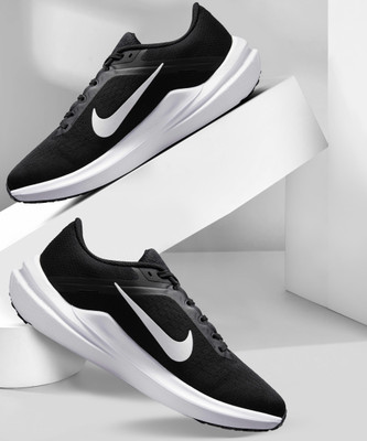 NIKE Winflo 10 Running Shoes For Women(Black , 5)