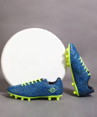 Football shoes in low top price