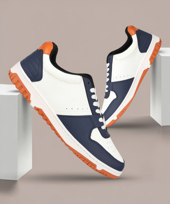 HRX by Hrithik Roshan Sneakers For Men(White , 6)