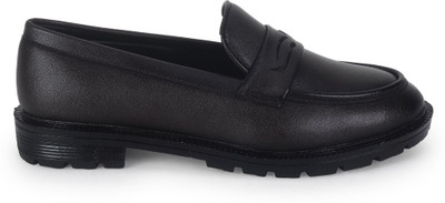 TheShoeGallery Classic Breathable Stylish Loafers For Mens Loafers For Men(Brown , 6)