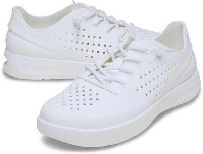 CROCS Inmotion Casuals For Men(White , 7)