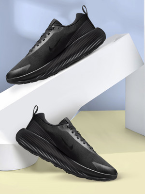 NIKE Promina Walking Shoes For Men(Black , 6)