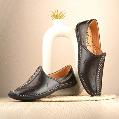 Vellinto Vellinto SAHARA Cool Rjasthani Ethnic Juttis For Men ll Mojaris For Men Corporate Casuals For Men(Brown , 9)