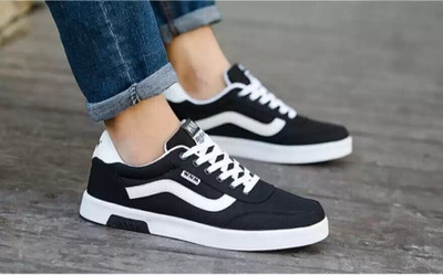 house of common casual sneaker shoes partywear Casuals For Men Sneakers (Black) Sneakers For Men(Black , 7)