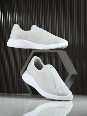 HRX by Hrithik Roshan Walking Shoes For Men(Grey , 10)
