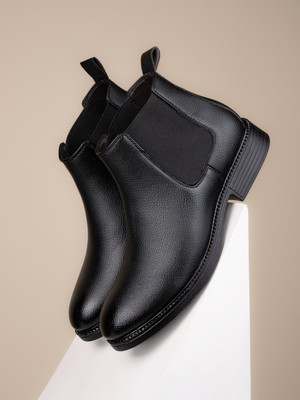Roadster Roadster Men Black Chelsea Boots Boots For Men(Black , 9)