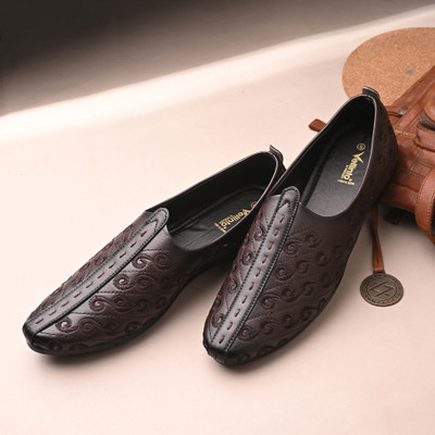 Vellinto Vellinto RIWAAJ Ethnics Jutti/Mojari/Naagra For Men Casuals For Men(Brown , 10)