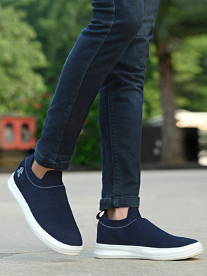 OFF LIMITS HUTCHI ( MEMORY TECH )-NAVY Slip On Sneakers For Men(Navy , 9)