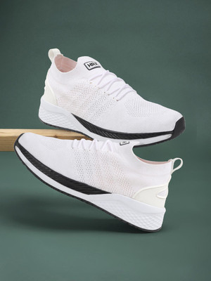 HRX by Hrithik Roshan Walking Shoes For Men(White , 8)
