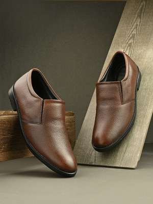 MACTREE Slip On For Men(Brown , 6)