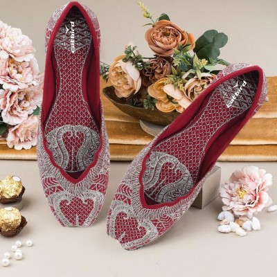 CATBIRD Embroidered Tradtional Flats Mojari, Ethnic Shoes, Punjabi Jutis For Women(Maroon , 5)