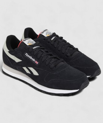 REEBOK CLASSICS CLASSIC LEATHER Casuals For Men(Black , 8)