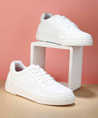 HRX by Hrithik Roshan Casual Sneakers For Women(White , 4)