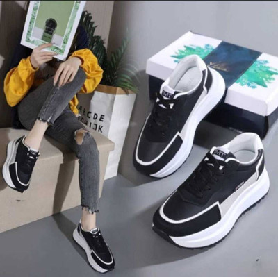 Ifah Korean New Arrivals White Woman Flat Shoes Sneakers Fashionable Sneakers For Women(Black , 7)
