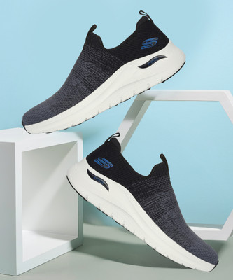 Skechers ARCH FIT 2.0 - FARUM Casuals For Men(Black , 10)