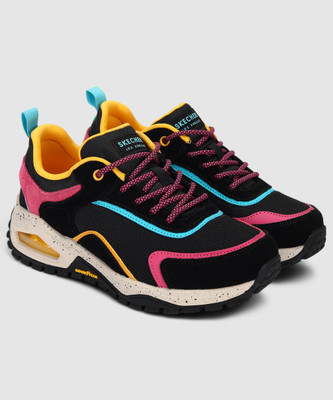 Skechers UNO TRAIL Sneakers For Women(Black , 2)