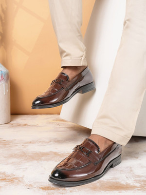 INVICTUS INVICTUS Men Textured Round Toe Formal Loafers For Men(Brown , 10)