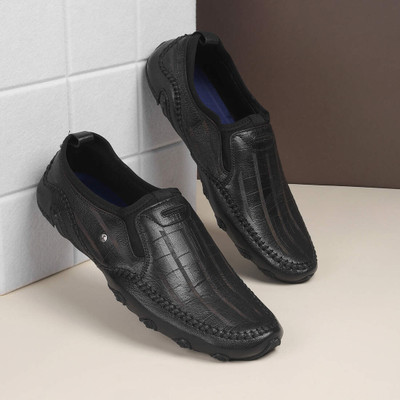 MOCHI Mocassin For Men(Black , 11)