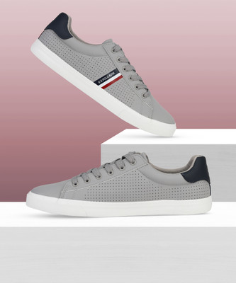 U.S. POLO ASSN. CAPRON 2.0 Sneakers For Men(Grey , 6)